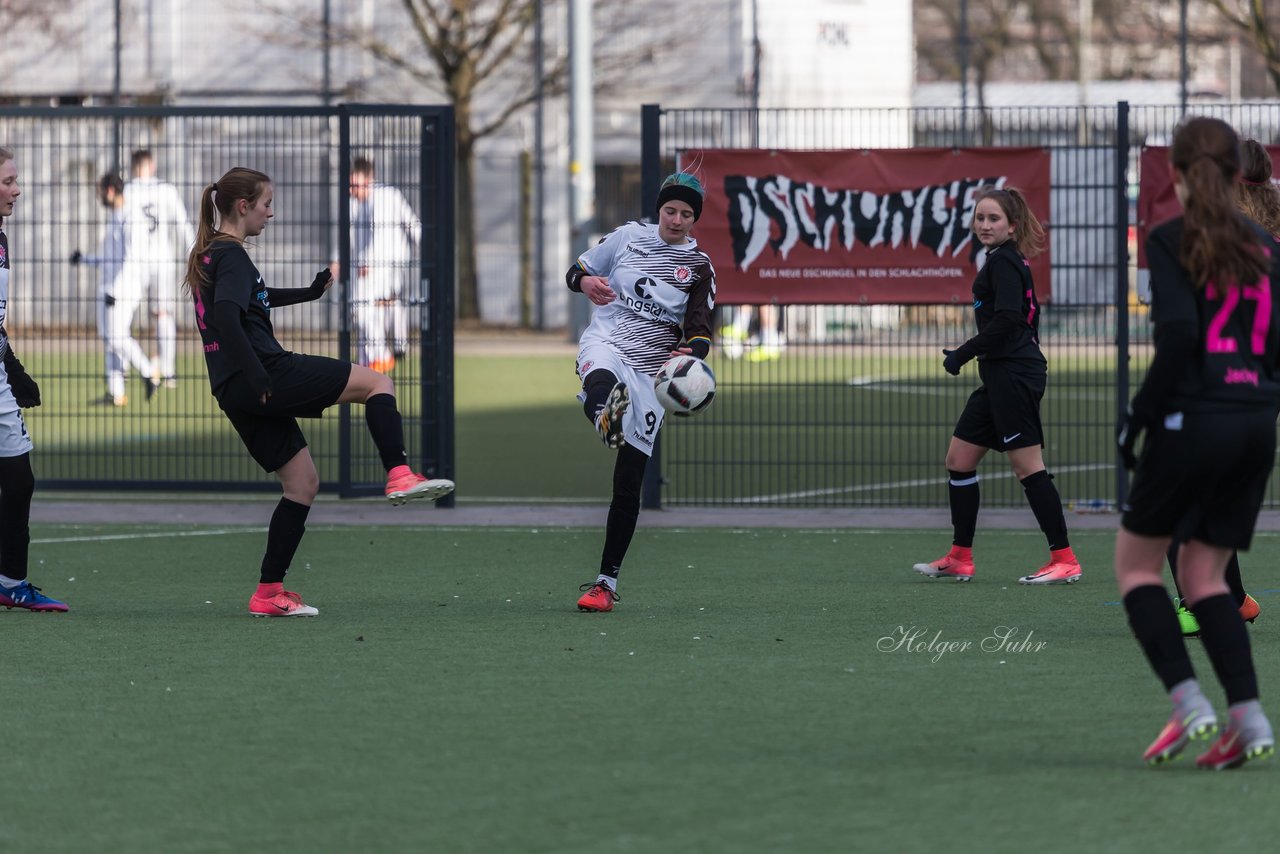 Bild 110 - wBJ St.Pauli - MSG Steinhorst-Krummesse : Ergebnis: 1:2